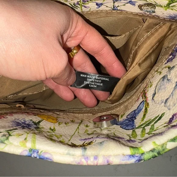 Koltov Makenna Crossbody Bag - Picture 8 of 10